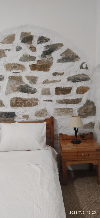 Odysseas Hotel Samos Exterior foto